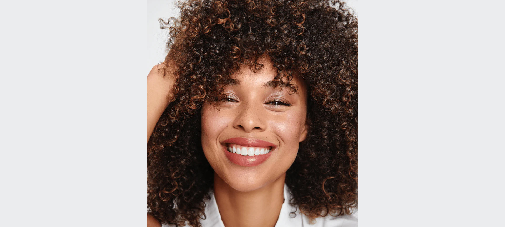 RMS Beauty - Approved By Meghan Markle & Kourtney Kardashian - Secret Skin