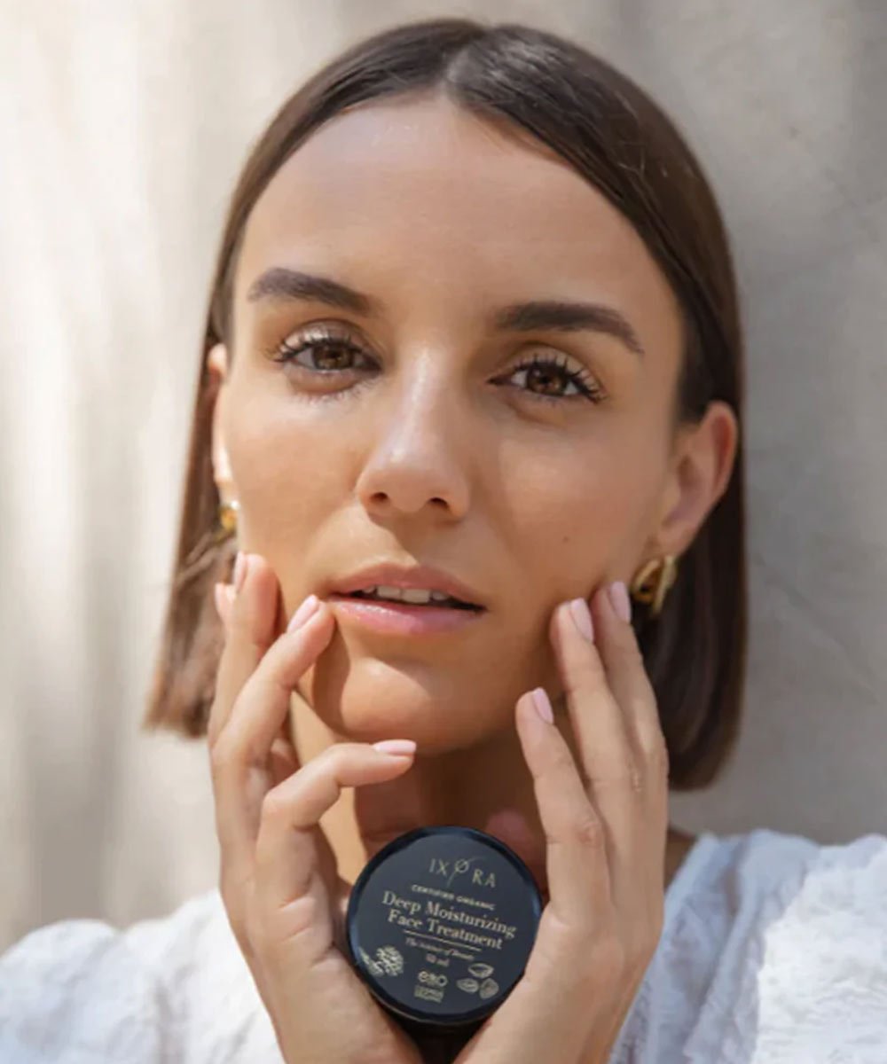Ixora - Deep Moisturizing Face Treatment with Sweet Almond Oil, Geranium Rose Oil for Nourishing Deep Skin Layers