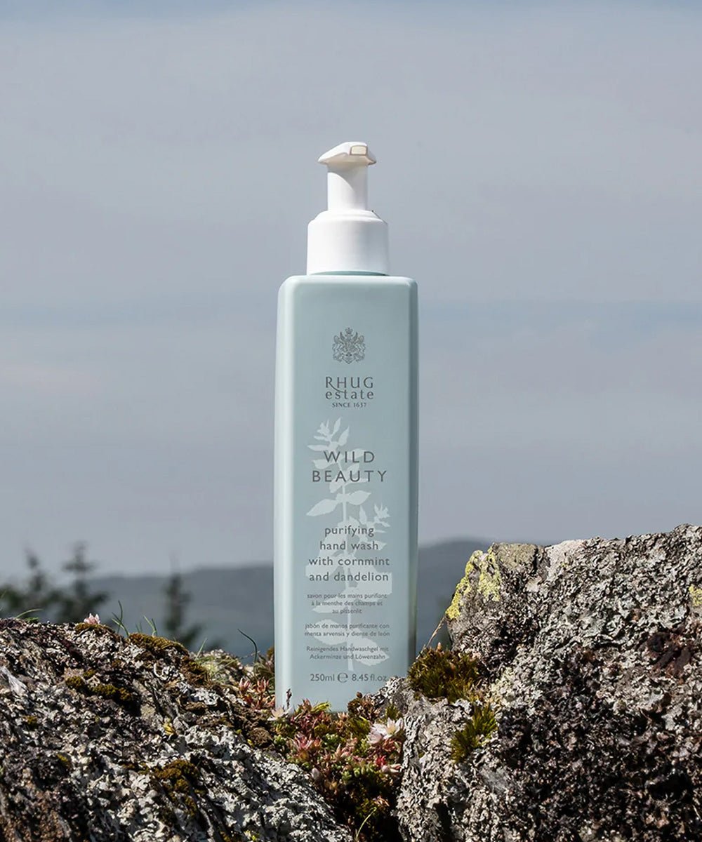Rhug Wild Beauty - Purifying Hand Wash With Cornmint and Dandelion - Secret Skin