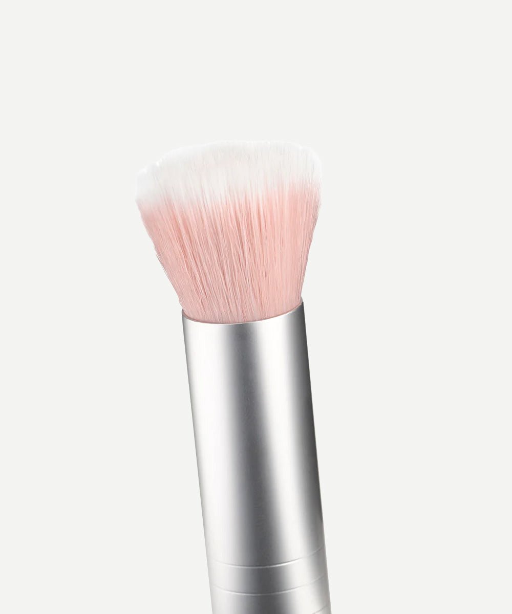 RMS Beauty - Skin2Skin Blush Brush to Blend Blush & Bronzer into an Airbrushed Finish - Secret Skin