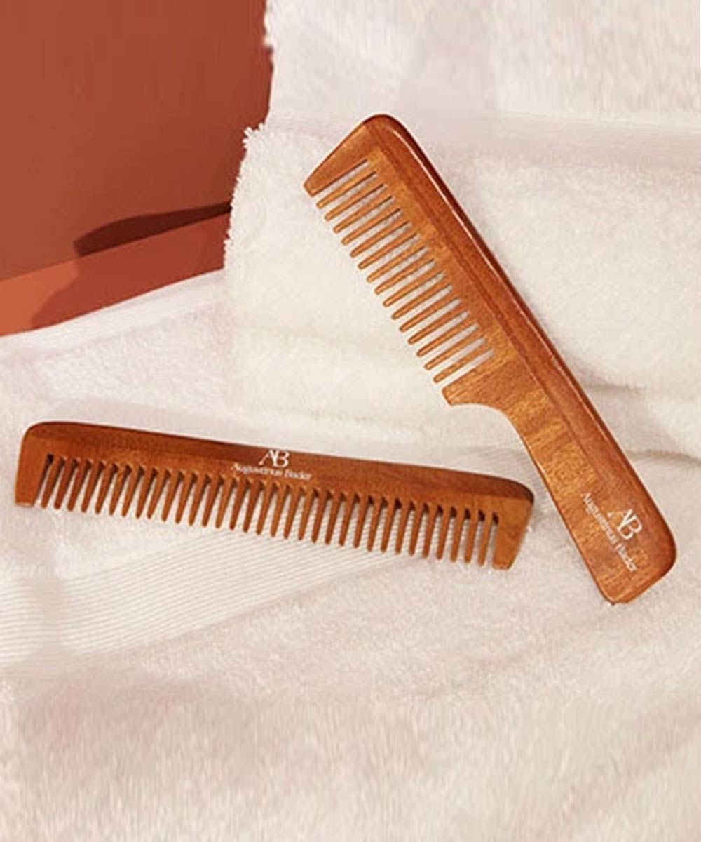 Augustinus Bader - The Neem Comb With Handle