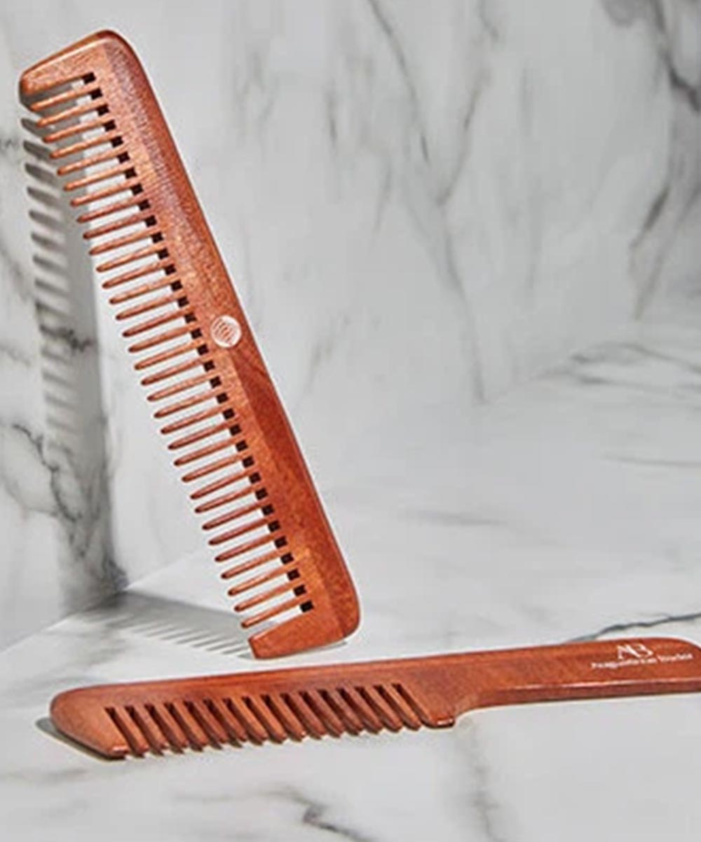 Augustinus Bader - The Neem Comb With Handle