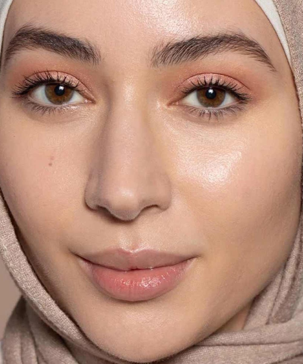Ilia - Richly Pigmented Liquid Powder Chromatic Eye Tint with Horse Chestnut Flower & Magnolia Bark Extract - Secret Skin
