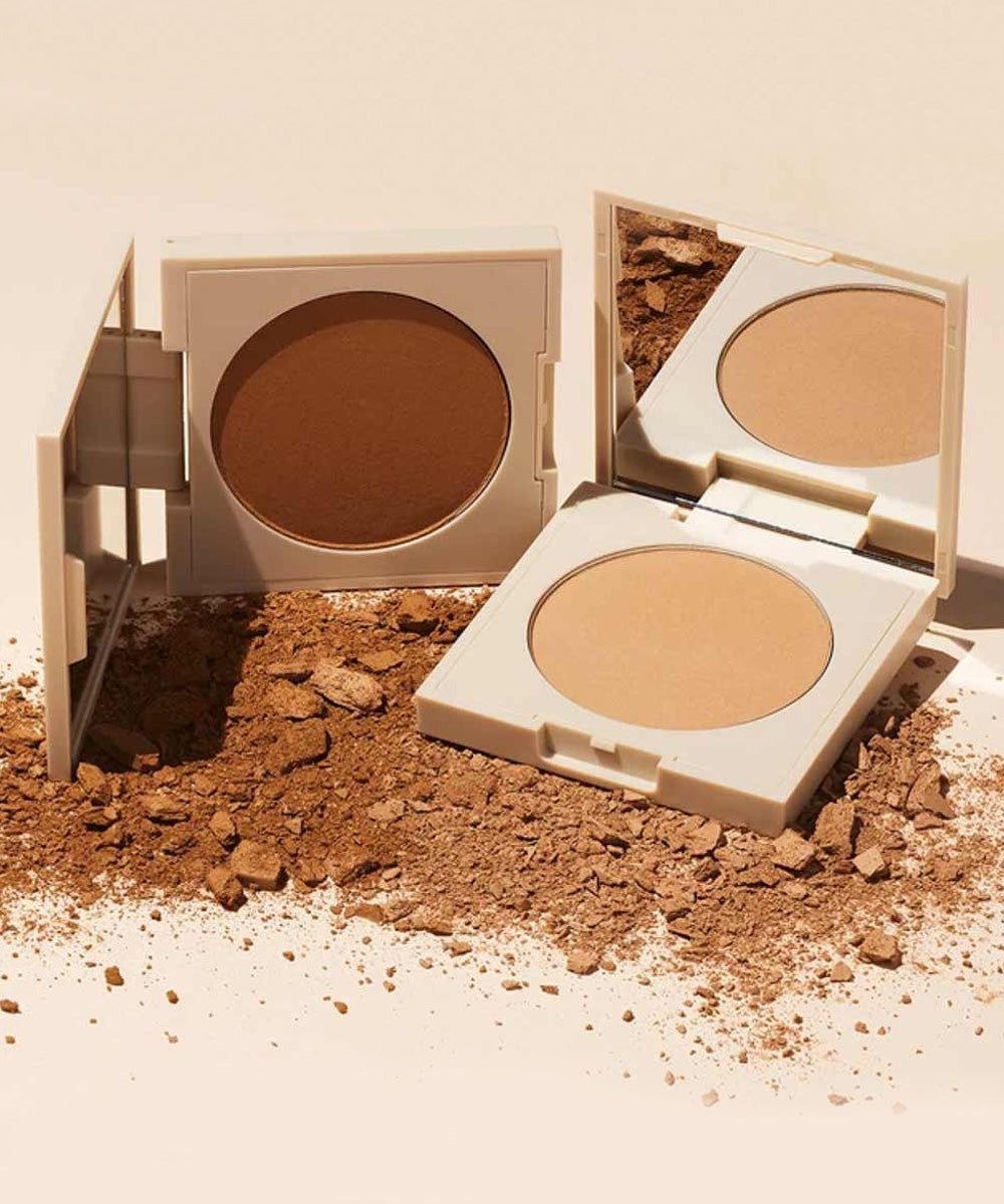 Ilia - Seamlessly Blendable Nightlight Bronzing Powder with Jojoba Oil & Matte Micca - Secret Skin